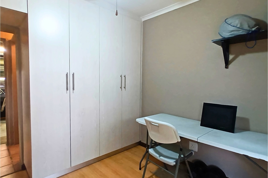 4 Bedroom Property for Sale in Beacon Bay Eastern Cape